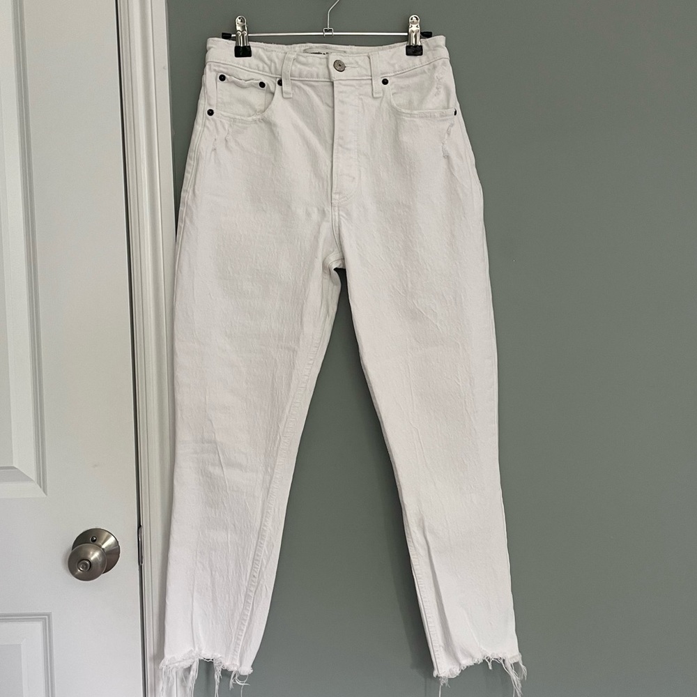 Abercrombie & Fitch The Skinny High Rise Curve Love 26/2s White Denim Jeans